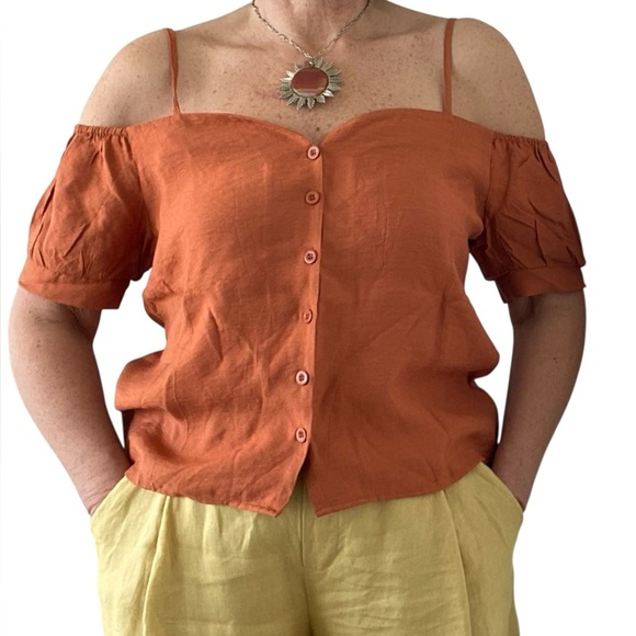 Burnt orange top Size M NWOT - Picture 2 of 9